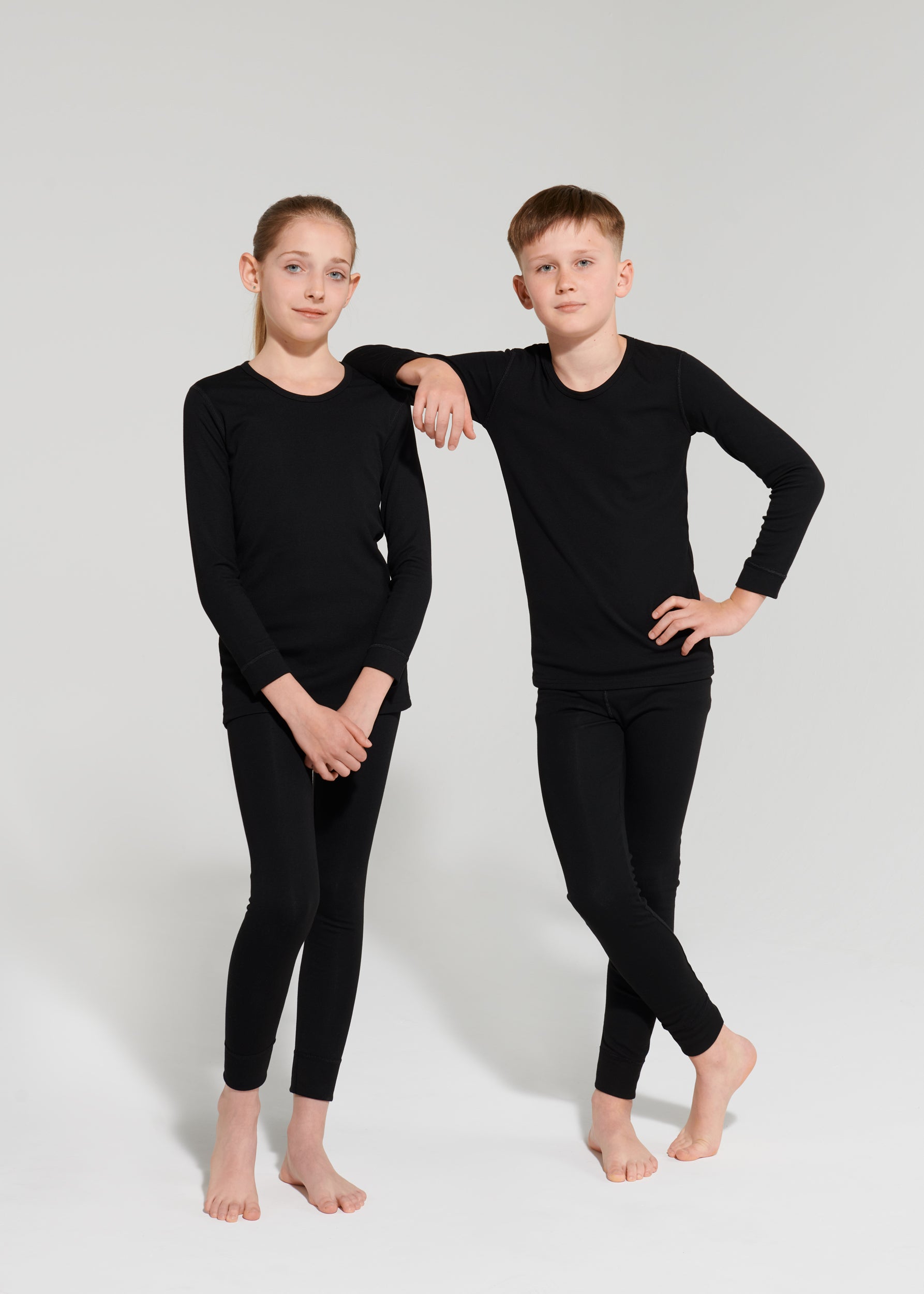 Namaldi Kid's Thermal Set in Black.