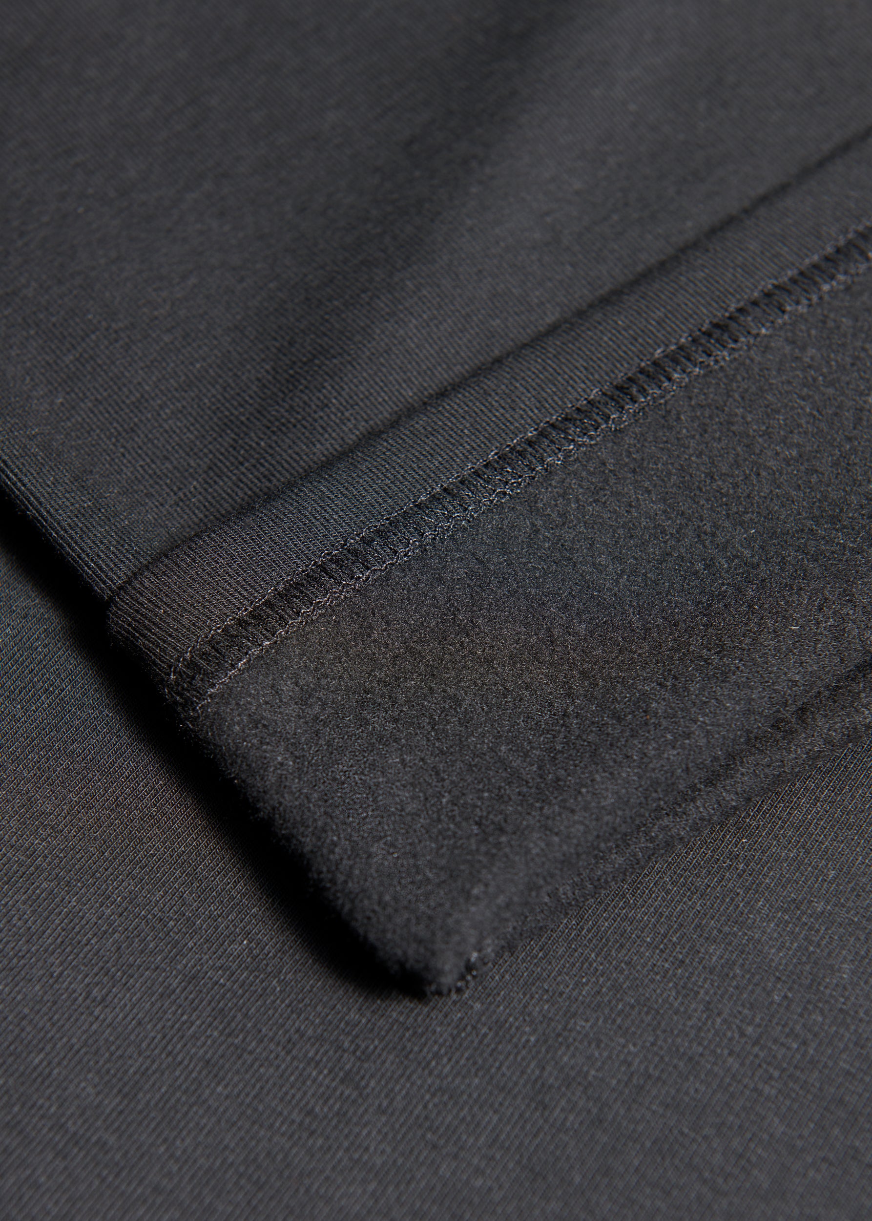 Namaldi+ Men's Thermal Shirt in Black.